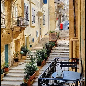 88, Boutique Escape Apartment